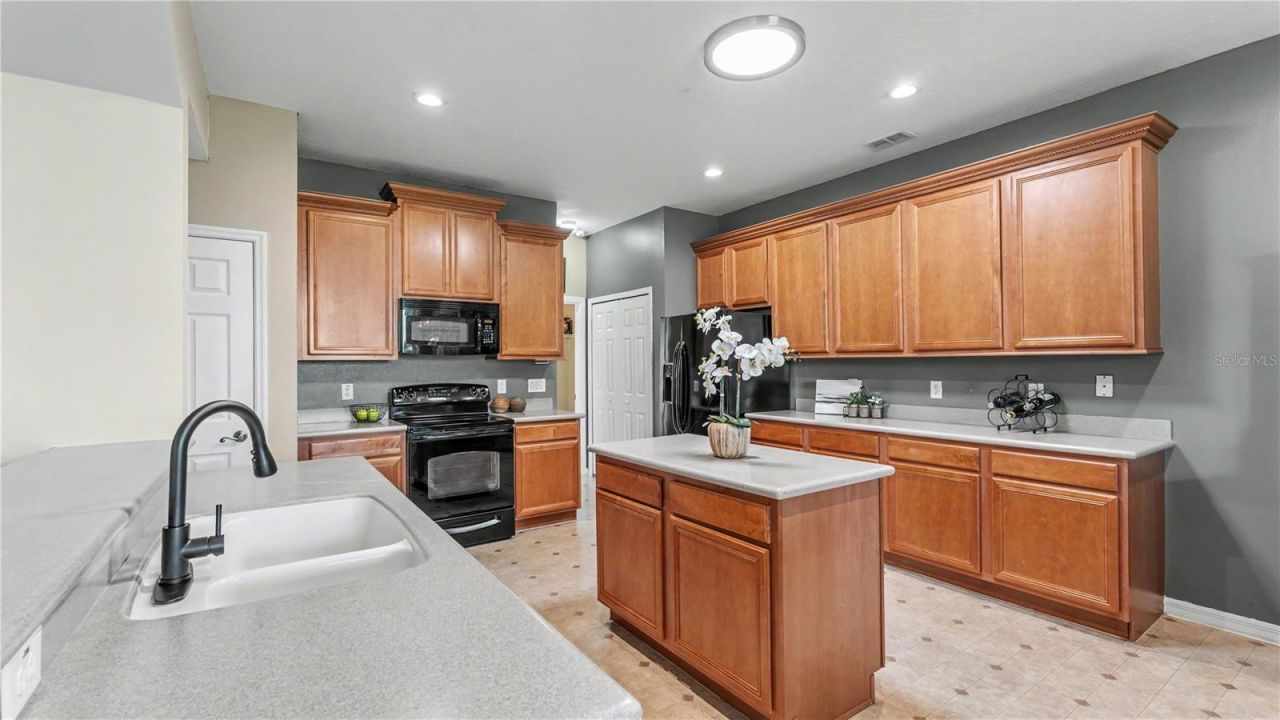 279 Brookshire Drive , Lake Wales, FL 33898 Photo