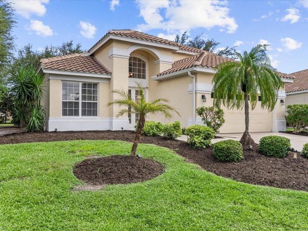 324 LANGHOLM DRIVE , VENICE, FL 34293
