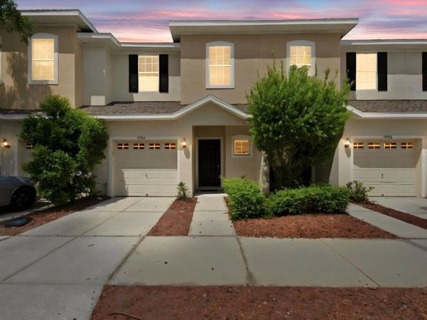 9904 VENETIAN RIVER WAY, TAMPA, FL 33619
