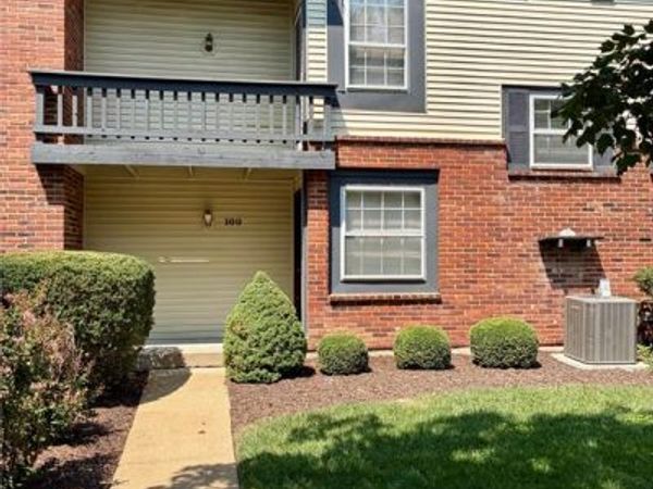100 Conway Cove Drive , Chesterfield, MO 63017