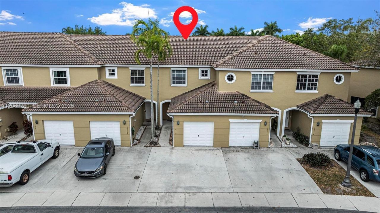 12110 SW 2nd St , Pembroke Pines, FL 33025 Photo