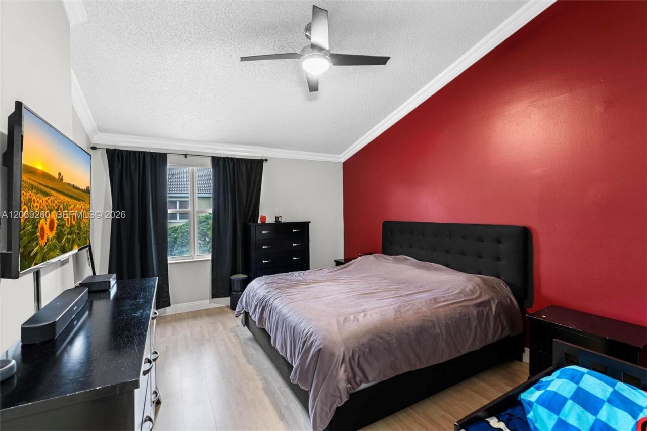12110 SW 2nd St , Pembroke Pines, FL 33025 Photo