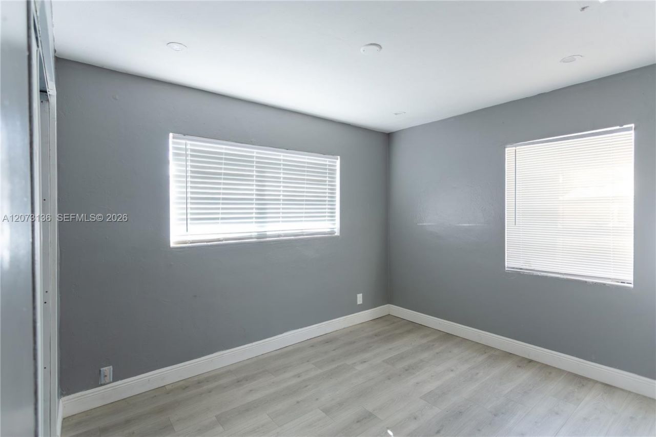 1725 NW 10th Ave , Fort Lauderdale, FL 33311 Photo