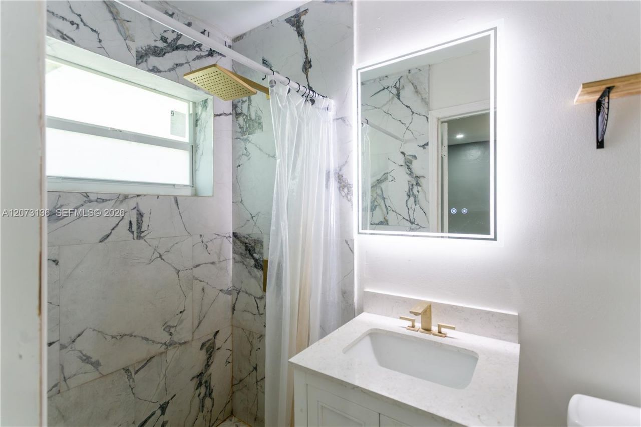 1725 NW 10th Ave , Fort Lauderdale, FL 33311 Photo