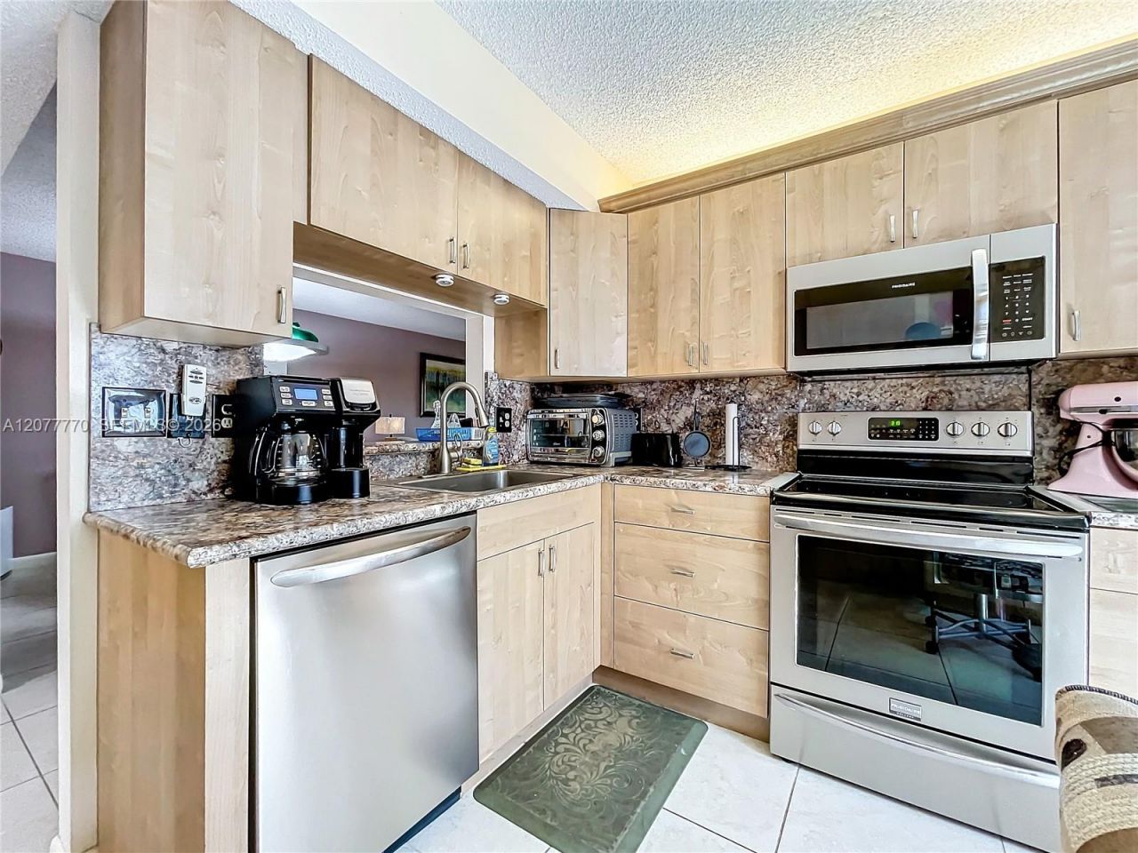 15451 Pembridge Dr, Unit 214, Delray Beach, FL 33484 Photo