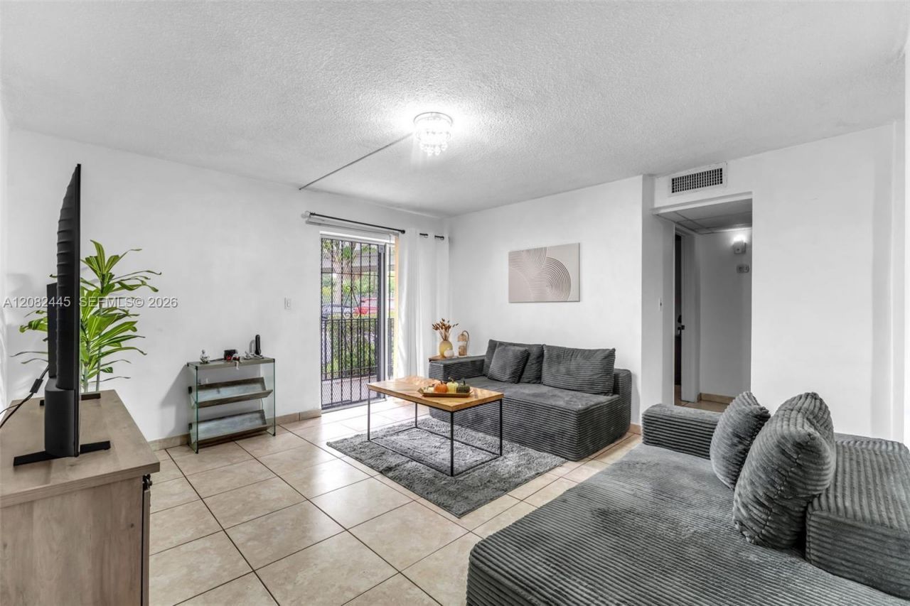 2496 SW 17th Ave , Unit 5113, Miami, FL 33145 Photo