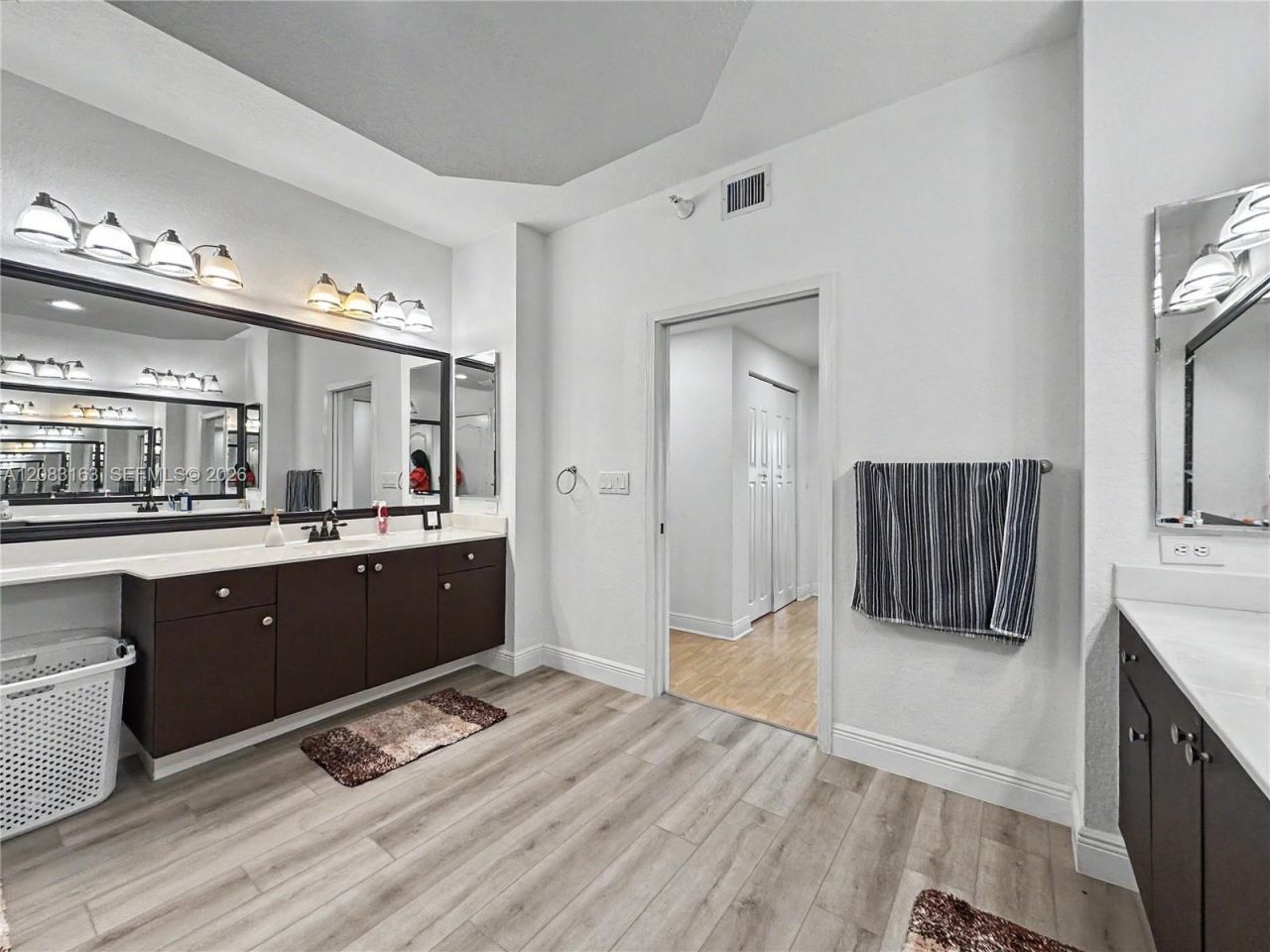 10700 NW 66th St, Unit 513, Doral, FL 33178 Photo