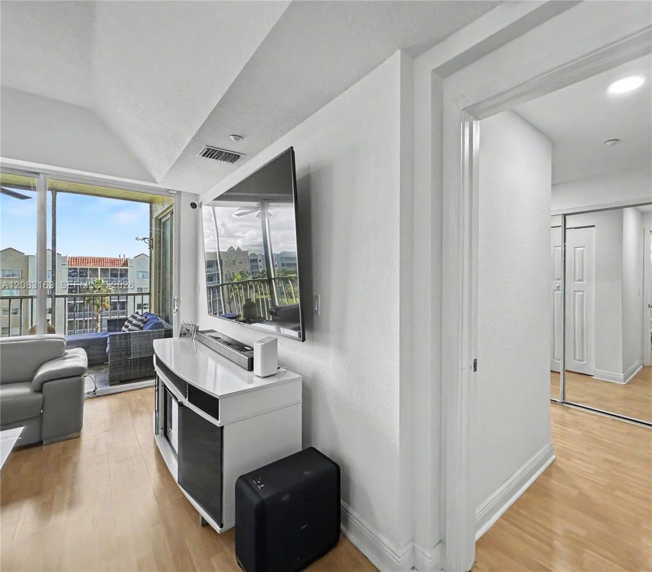 10700 NW 66th St, Unit 513, Doral, FL 33178 Photo