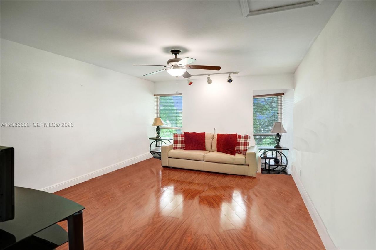 6141 Old Court Rd , Unit 229, Boca Raton, FL 33433 Photo