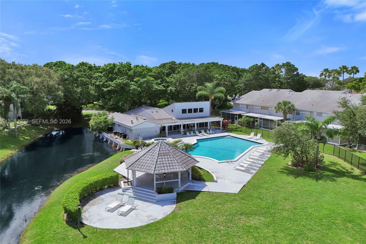 6141 Old Court Rd , Unit 229, Boca Raton, FL 33433 Photo