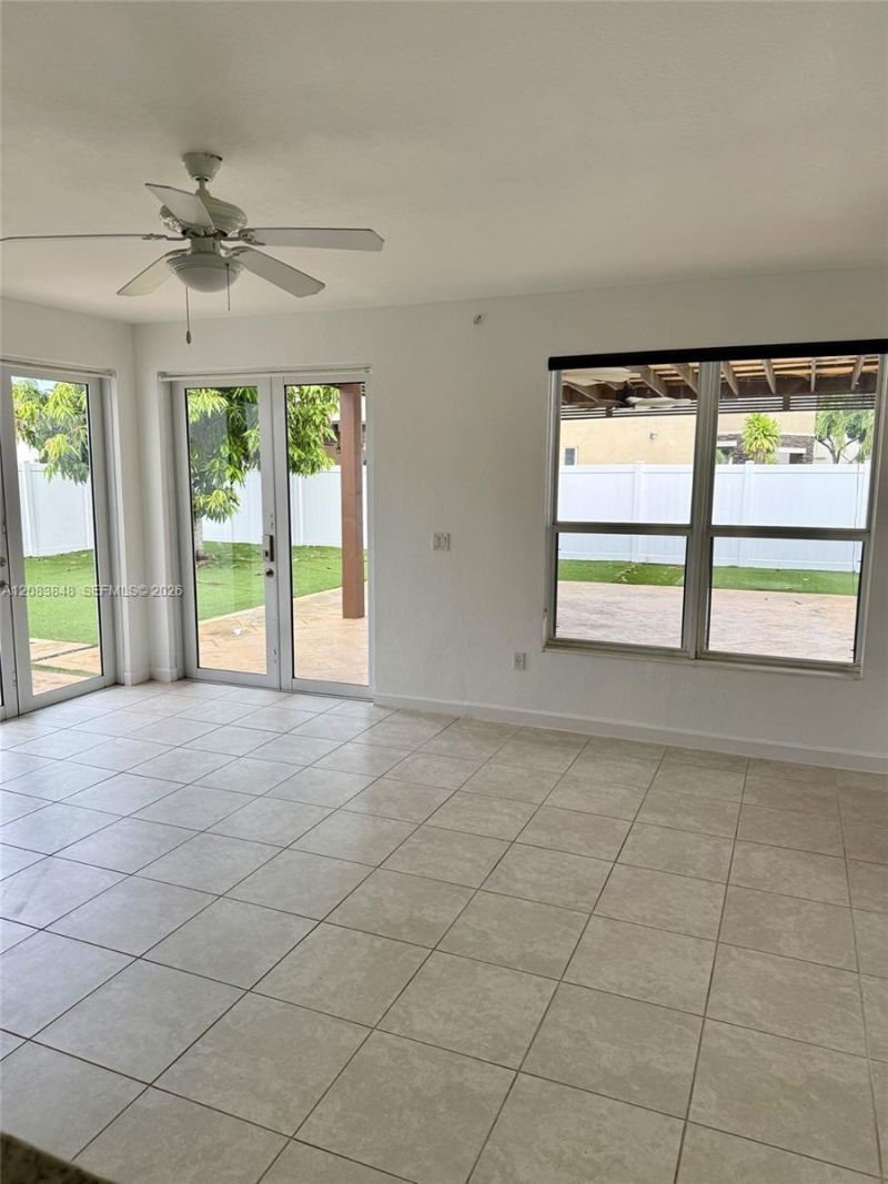 17081 SW 94th Way , Miami, FL 33196 Photo