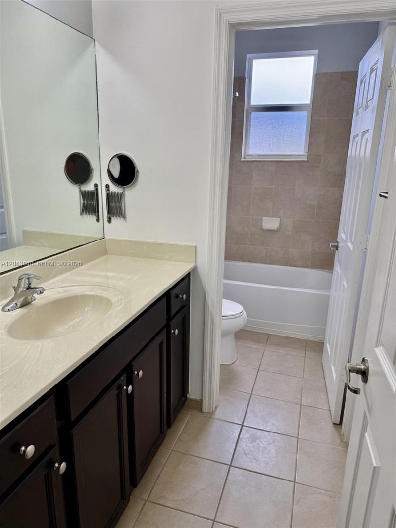 17081 SW 94th Way , Miami, FL 33196 Photo