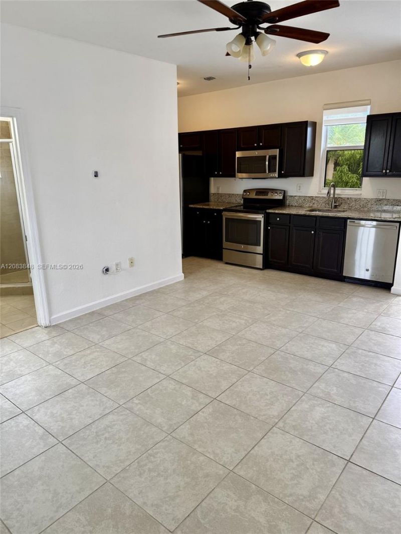 17081 SW 94th Way , Miami, FL 33196 Photo
