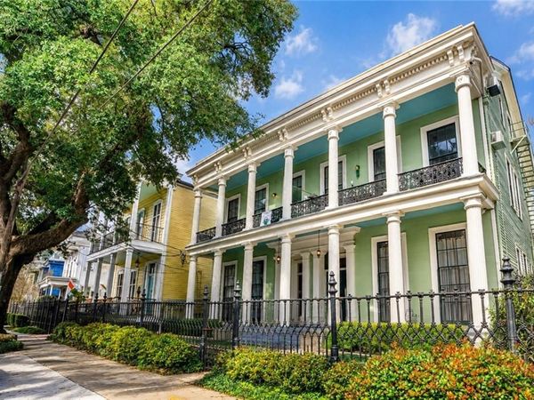 2331 MAGAZINE Street, New Orleans, LA 70130