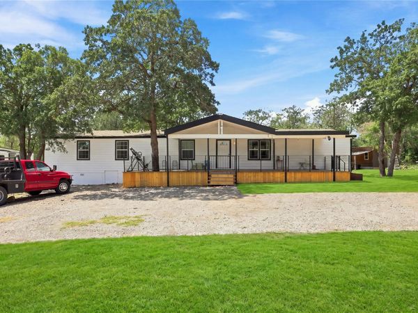485 Bridgestone CT, Lockhart, TX 78644