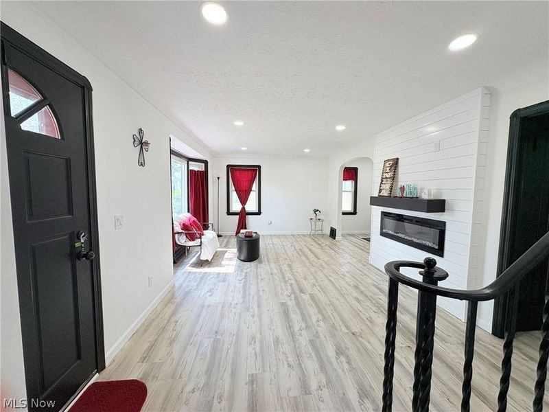 17706 Ponciana Avenue, Cleveland, OH 44135 Photo 2