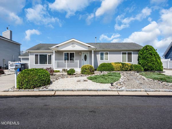 184 Catherine Lane, Manahawkin, NJ 08050