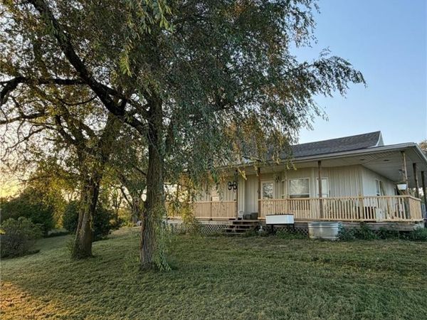 5345 NW Jewell Drive, Kidder, MO 64649