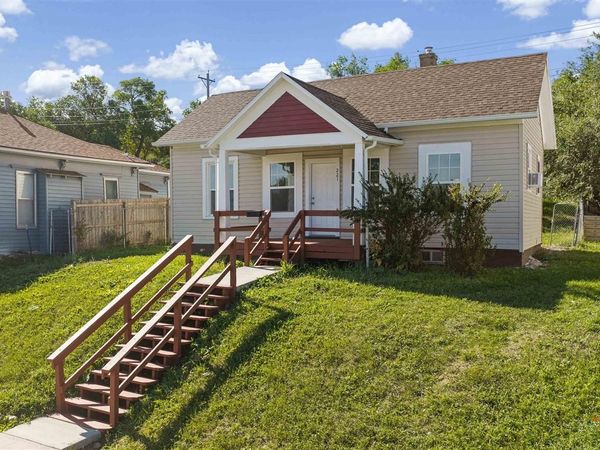 221 Quincy Street, Rapid City, SD 57701