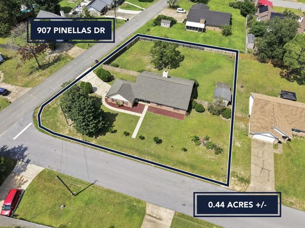 907 Pinellas Drive, Crestview, FL 32536