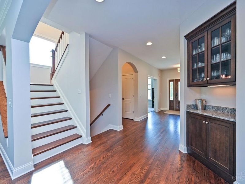 7320 Miami Hills Drive, Madeira, OH 45243 Photo 11