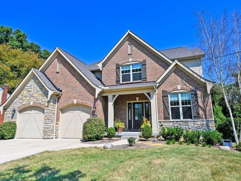 7320 Miami Hills Drive, Madeira, OH 45243 Photo 2