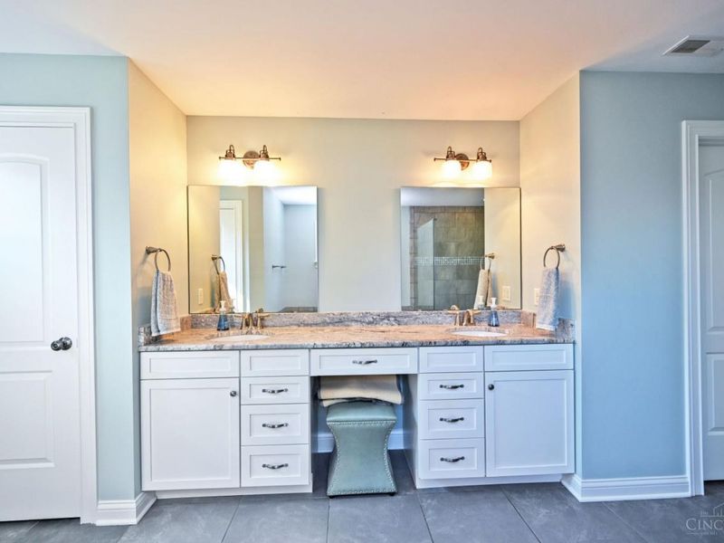 7320 Miami Hills Drive, Madeira, OH 45243 Photo 39