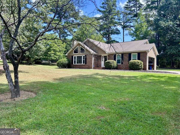 325 Windsor Drive, Fayetteville, GA 30215