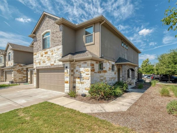 2880 Donnell DR , Unit 204, Round Rock, TX 78664