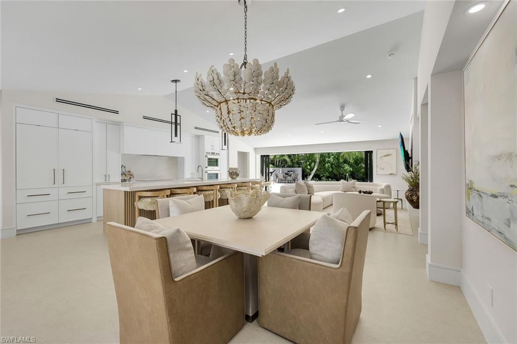1095 Sandpiper St , Naples, FL 34102 Photo