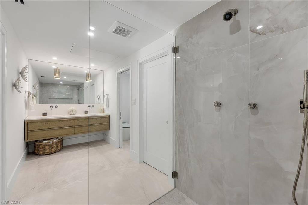 1095 Sandpiper St , Naples, FL 34102 Photo