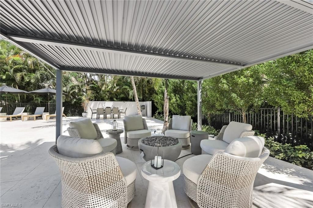 1095 Sandpiper St , Naples, FL 34102 Photo