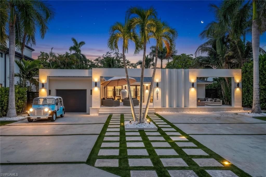1095 Sandpiper St , Naples, FL 34102 Photo