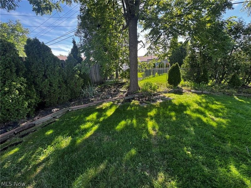 1708 Roselawn Road, Mayfield Heights, OH 44124 Photo 24