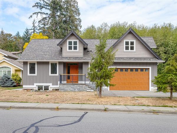 502 Nottingham Dr , Nanaimo, BC V9T 0C3