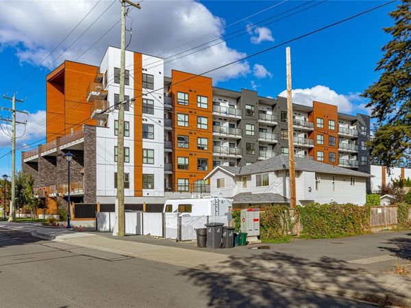 2629 Millstream Rd, Unit #409, Langford, BC V9B 7E4