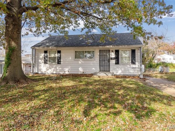 257 Cameron Road , St Louis, MO 63137