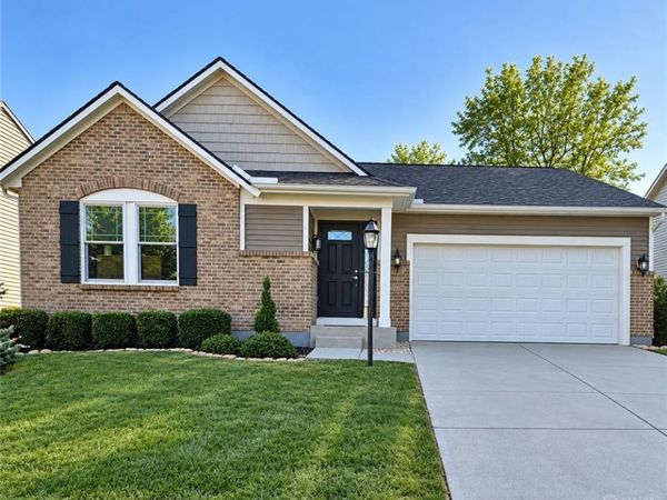 55 Shady Pines Avenue, Springboro, OH 45066
