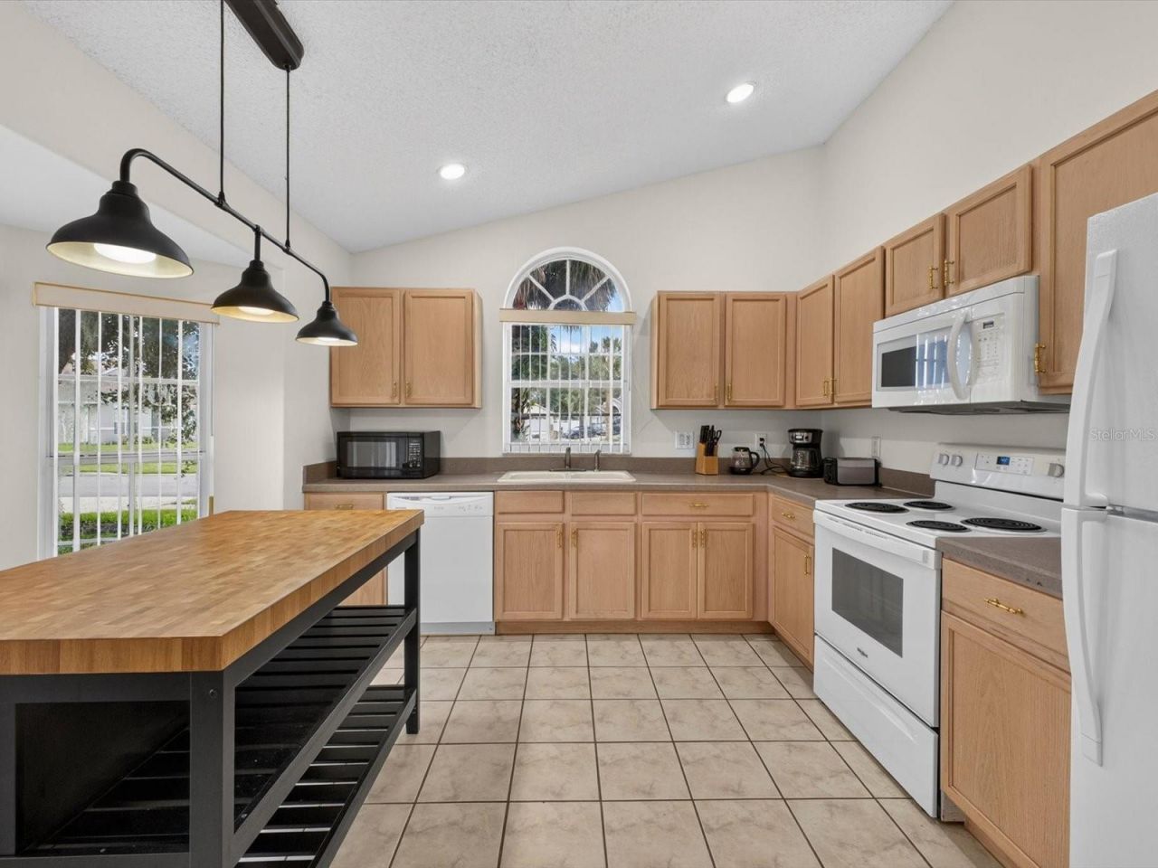 8014 Spring Creek Drive, Kissimmee, FL 34747 Photo