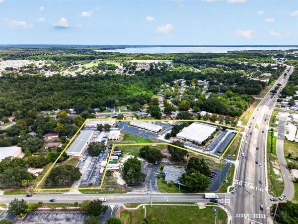 1300 S DUNCAN DRIVE, TAVARES, FL 32778
