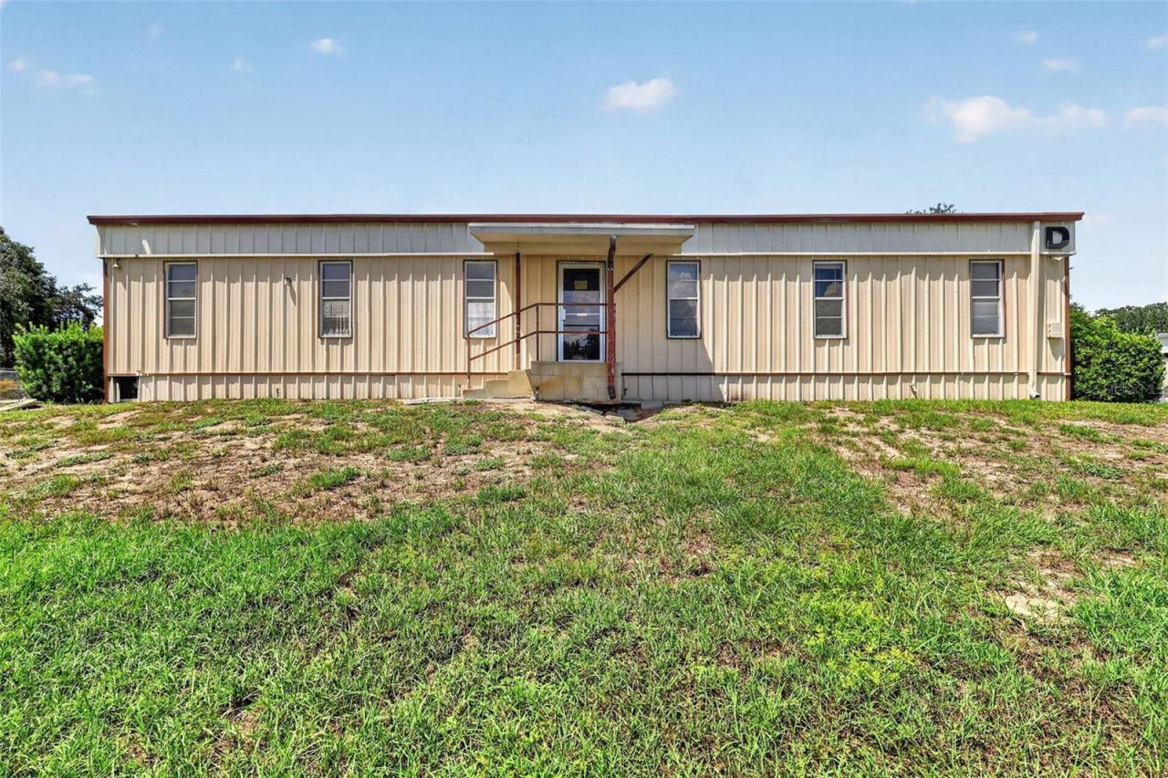 1300 S Duncan Drive, Tavares, FL 32778 Photo