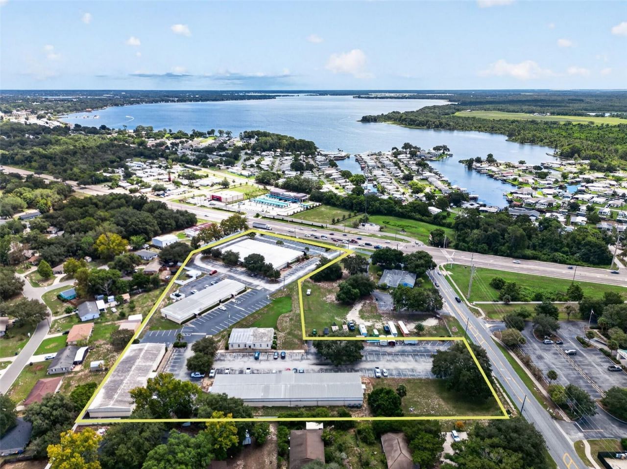 1300 S Duncan Drive, Tavares, FL 32778 Photo
