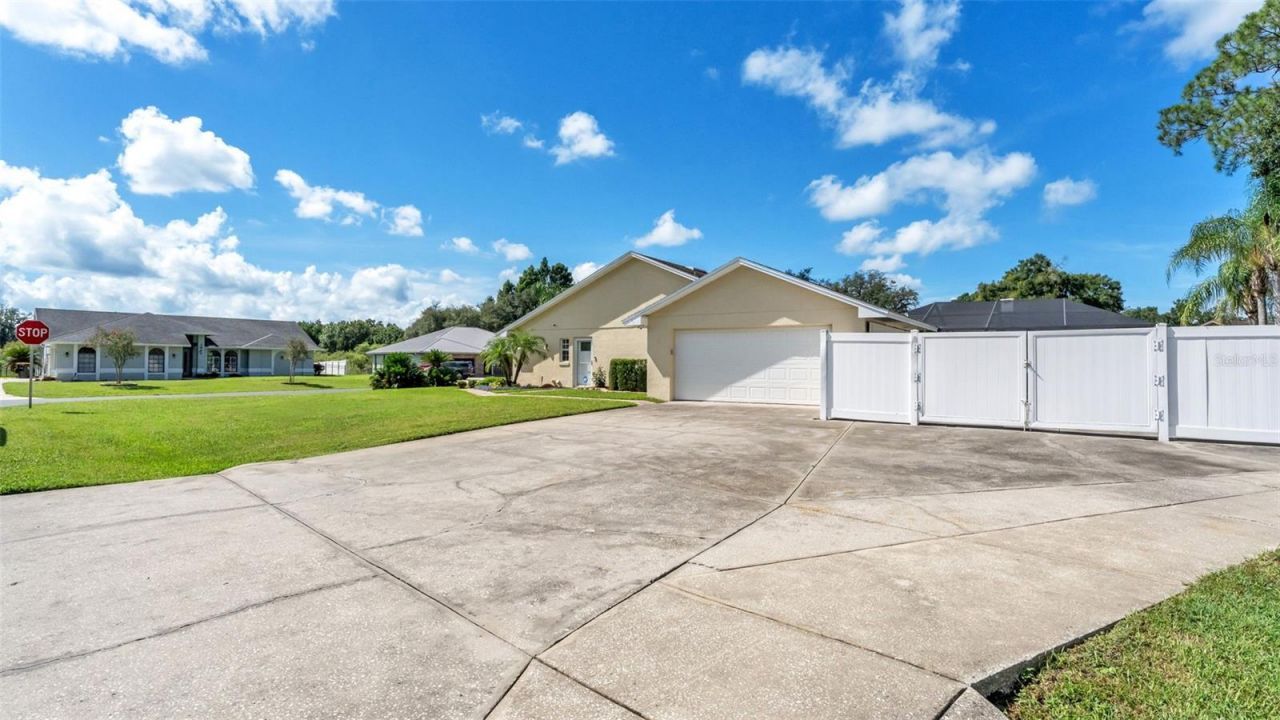 1638 Yeomans Path , Lakeland, FL 33809 Photo