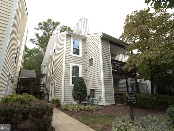 10118 OAKTON TERRACE ROAD, Unit 10118, OAKTON, VA 22124