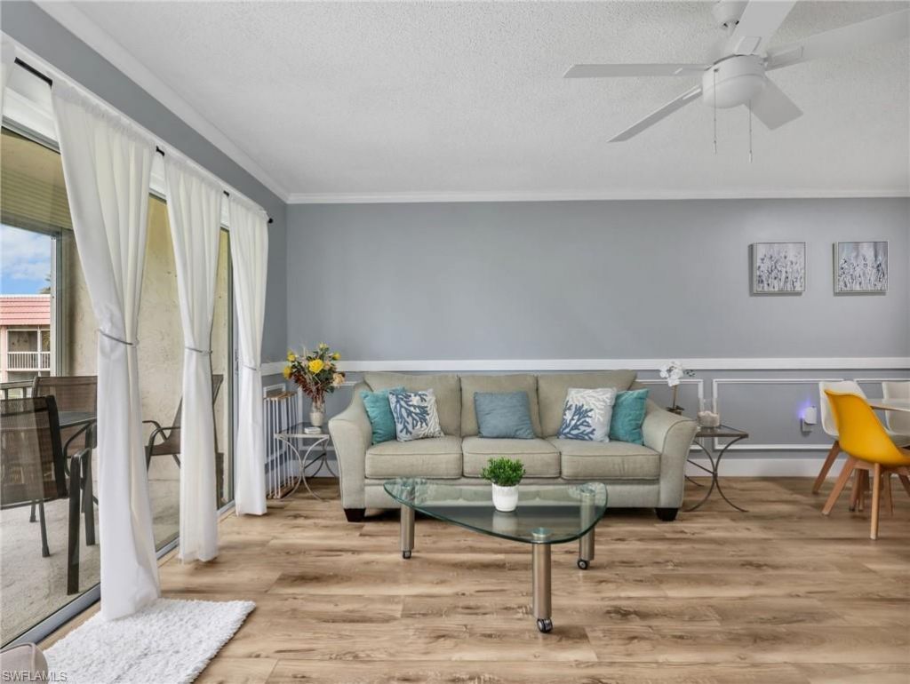 150 Turtle Lake Ct , Unit 303, Naples, FL 34105 Photo