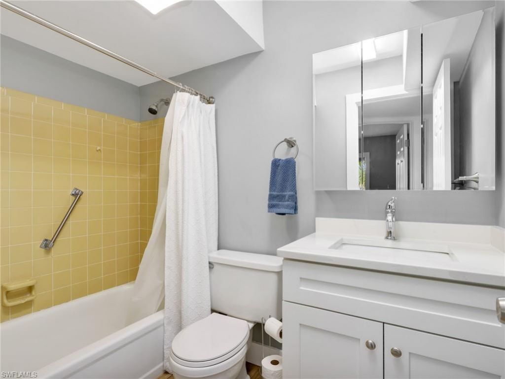 150 Turtle Lake Ct , Unit 303, Naples, FL 34105 Photo