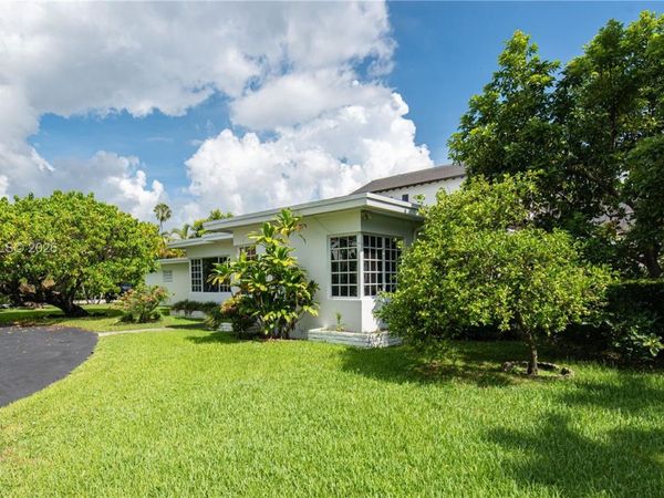 85 S Hibiscus Dr , Miami Beach, FL 33139