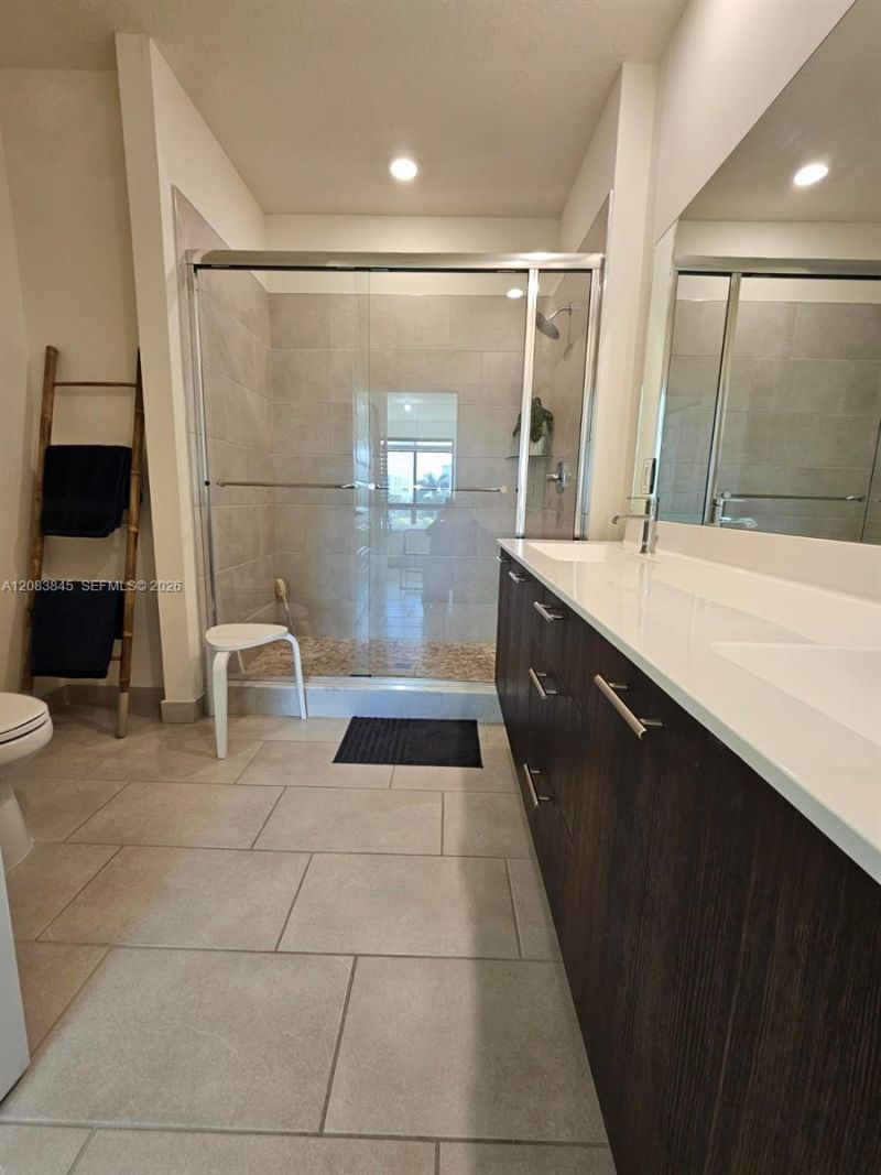 8301 NW 41st St, Unit B-402, Doral, FL 33166 Photo