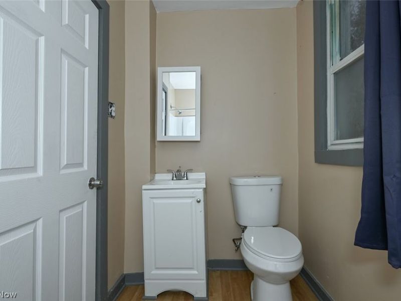 906 E Buchtel Avenue, Akron, OH 44319 Photo 14