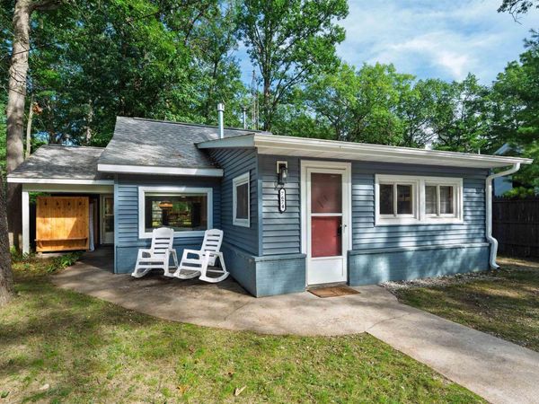 7674 Ladd Drive, Rapid City, MI 49676